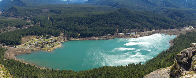 Rattlesnake Lake photo by Atomic Taco