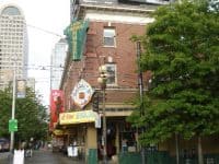 green tortoise hostel seattle