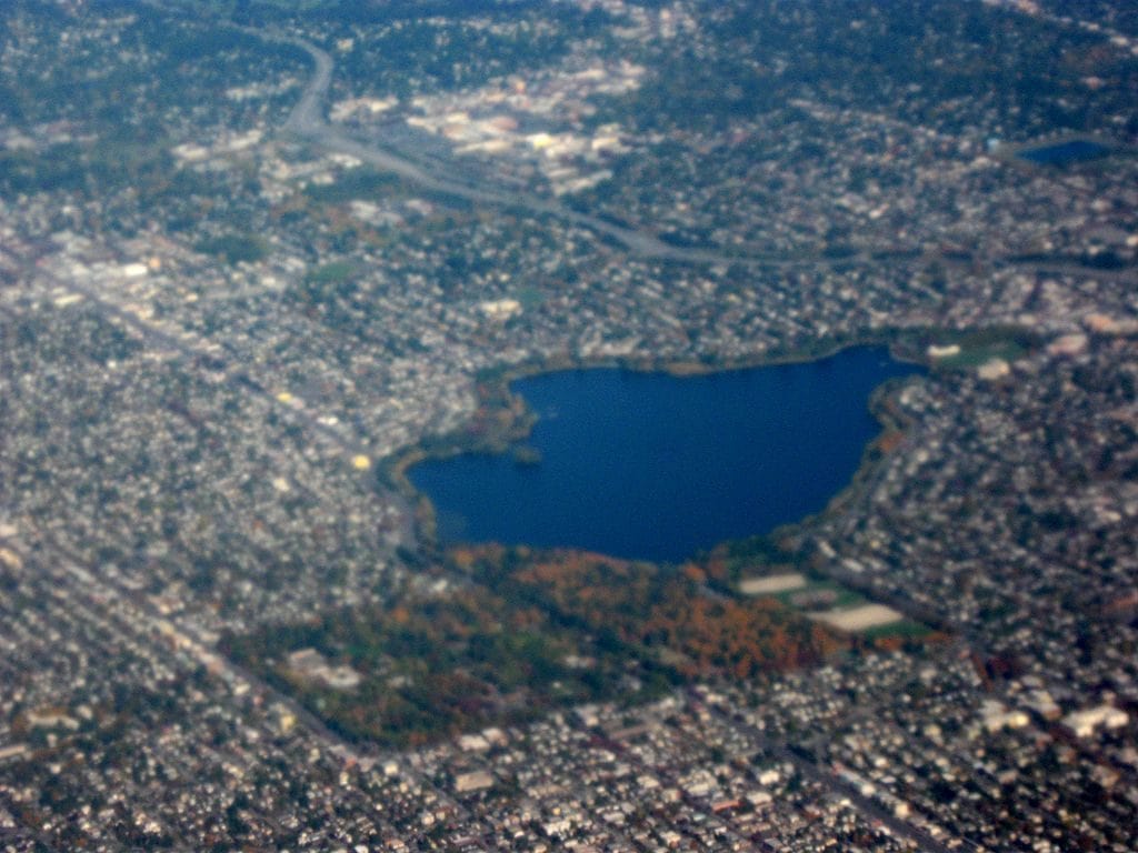 Aerial view of Green Lake photo by Dcoetzee (public domain)