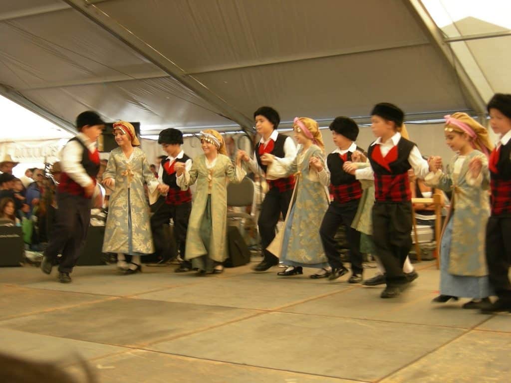Children dancing, St. Demetrios Greek Festival, Seattle, WA photo by Joe Mabel (CC3)