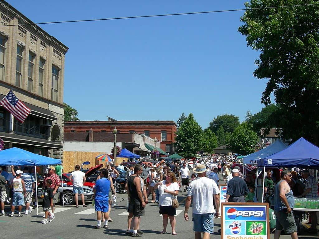 Seafair Kla Ha Ya Days 2006 in Snohomish WA photo by Joe Mabel (CC3)