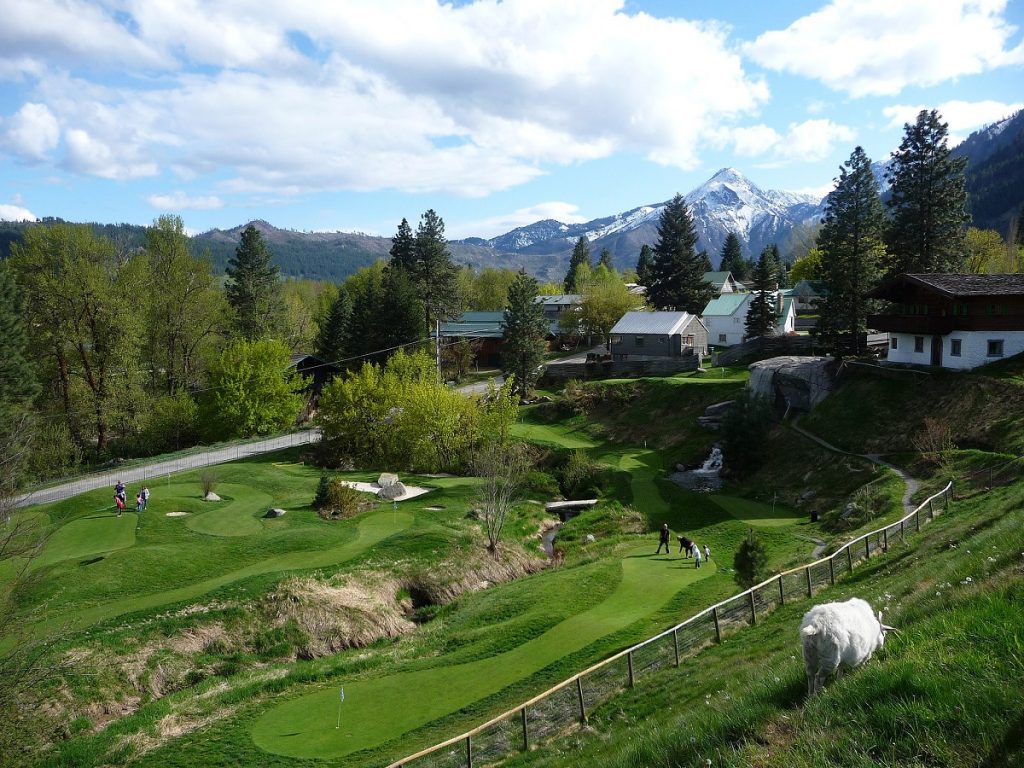 Leavenworth, WA photo by tamara semina (CC3)