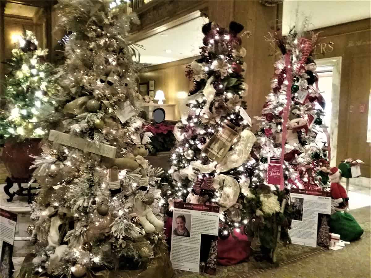 2023 Free Christmas Tree display at Fairmont Olympic Hotel in Seattle