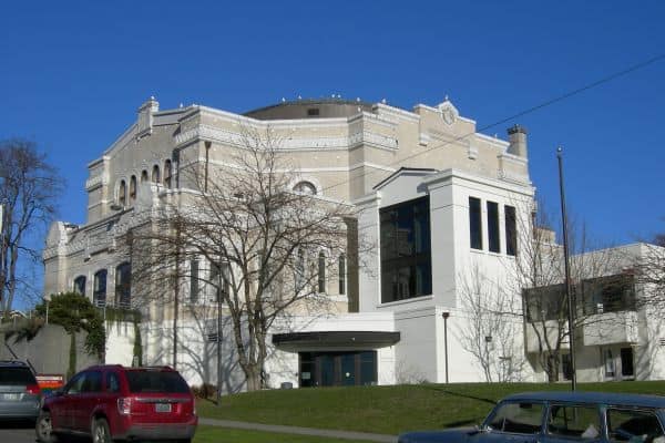 Langston Hughes Performing Arts Institute (SW view) 2007 photo by Joe Mabel (CC3)