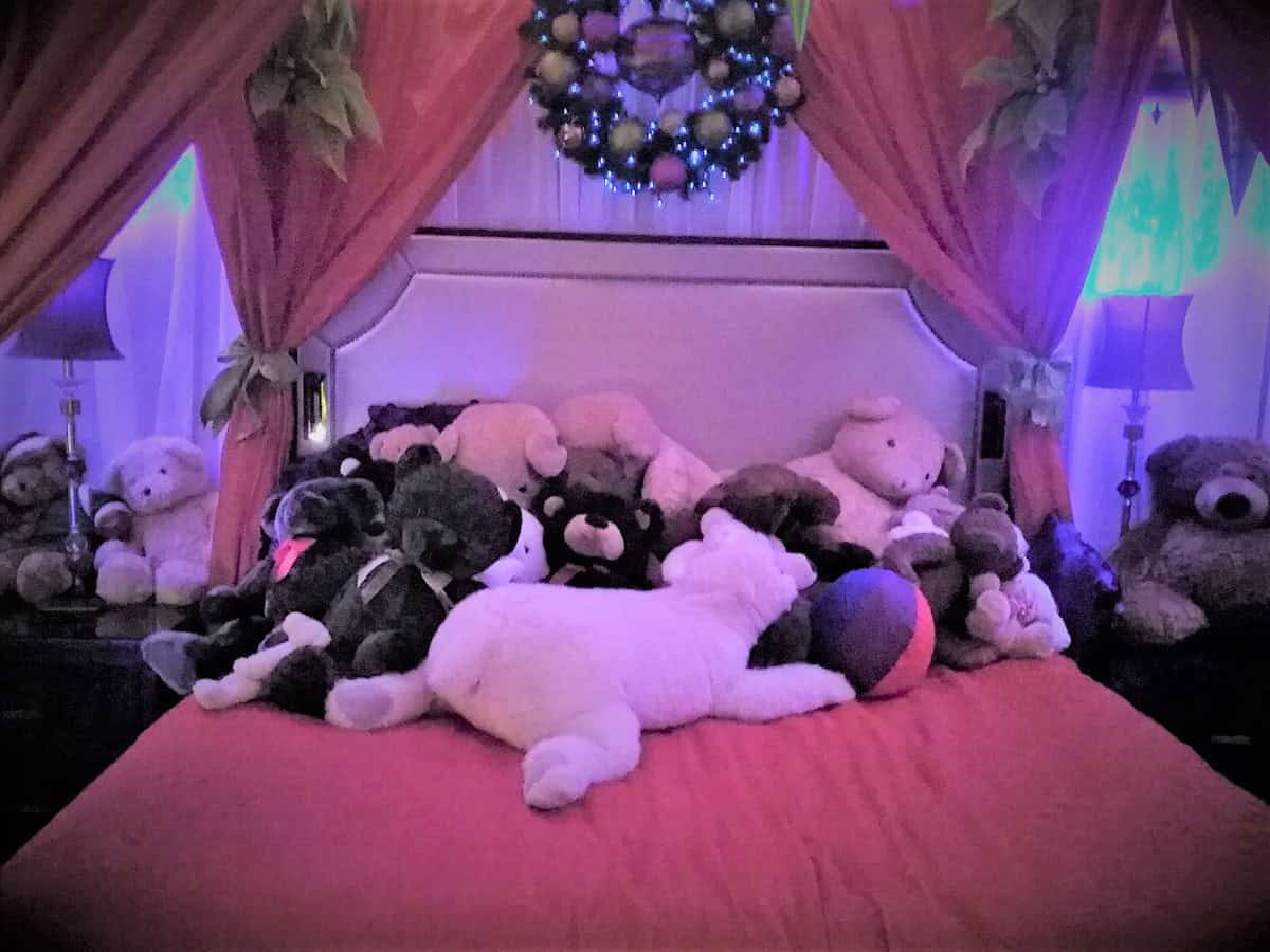 Free holiday teddy bear suite at Fairmont hotel in Seattle Greater