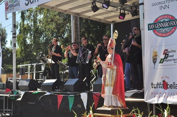 2015 San Gennaro Festival, Georgetown, Seattle photo by Joe Mabel (CC3)