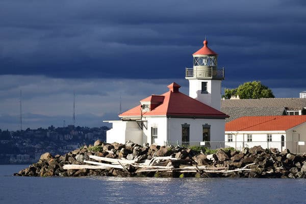 Seattle's Alki Point Lighthouse 