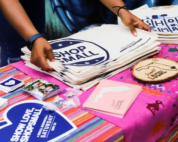 American Express Shop Small tote bags