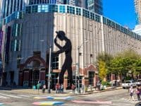 Seattle Art Museum Hammering Man sculpture