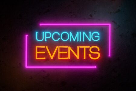 Neon sign "upcoming events"