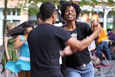 Dancing til Dusk swing dancers