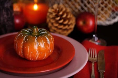 table setting for autmn holiday dinner