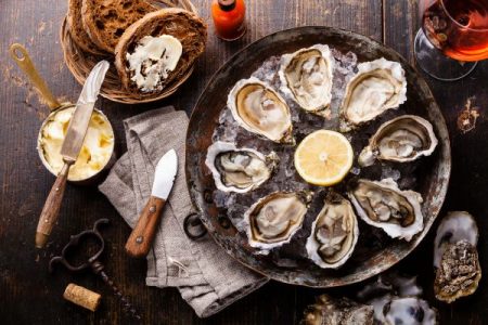 raw oyster platter